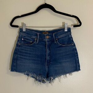 Mother The Easy Does It Short Briefly Gorgeous Wash Denim Frayed Shorts Size 28